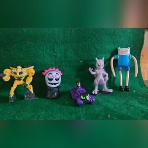 5 Mcdonalds & Burger King Toys Bendy Catwoman Bumble Bee Pokemon Mewtwo Ghost